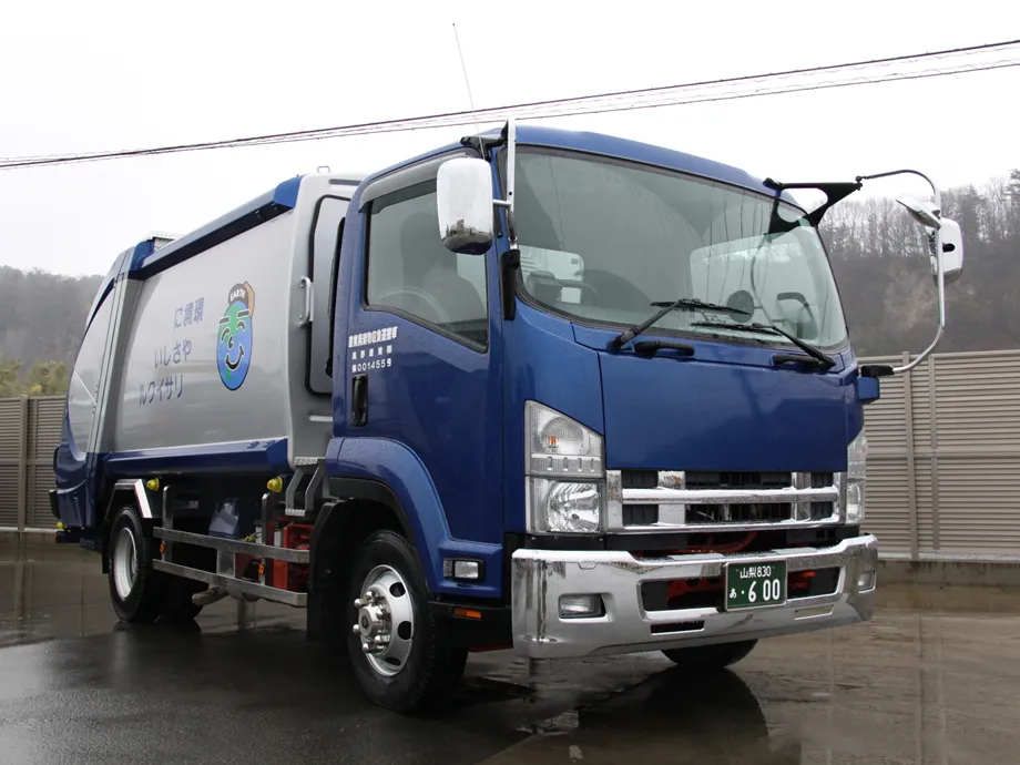 4tプレス式塵芥車